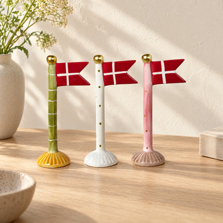 Ceramic birthday flag, 19 cm tall
