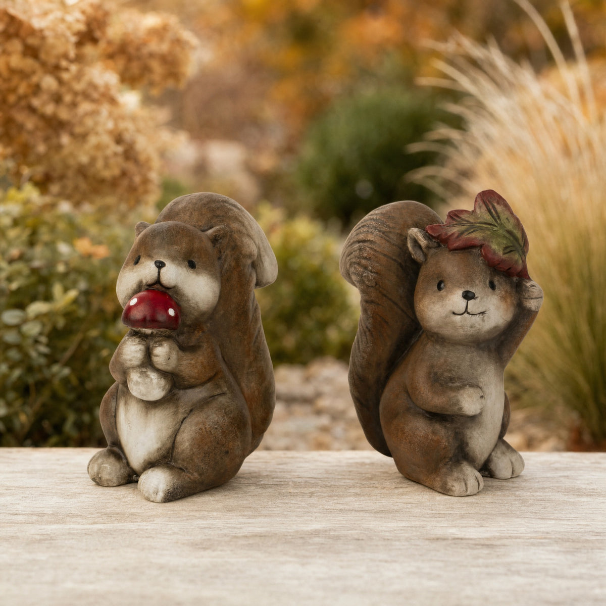 Squirrel 14 cm tall